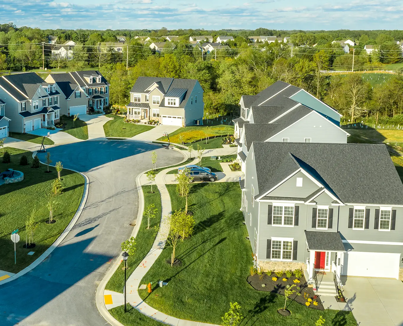 residential homes with landscaping services done by Arizmendi Brothers in edwardsville il
